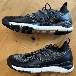 Nike Flyknit Low Hiking Boot Worn Once 10.5